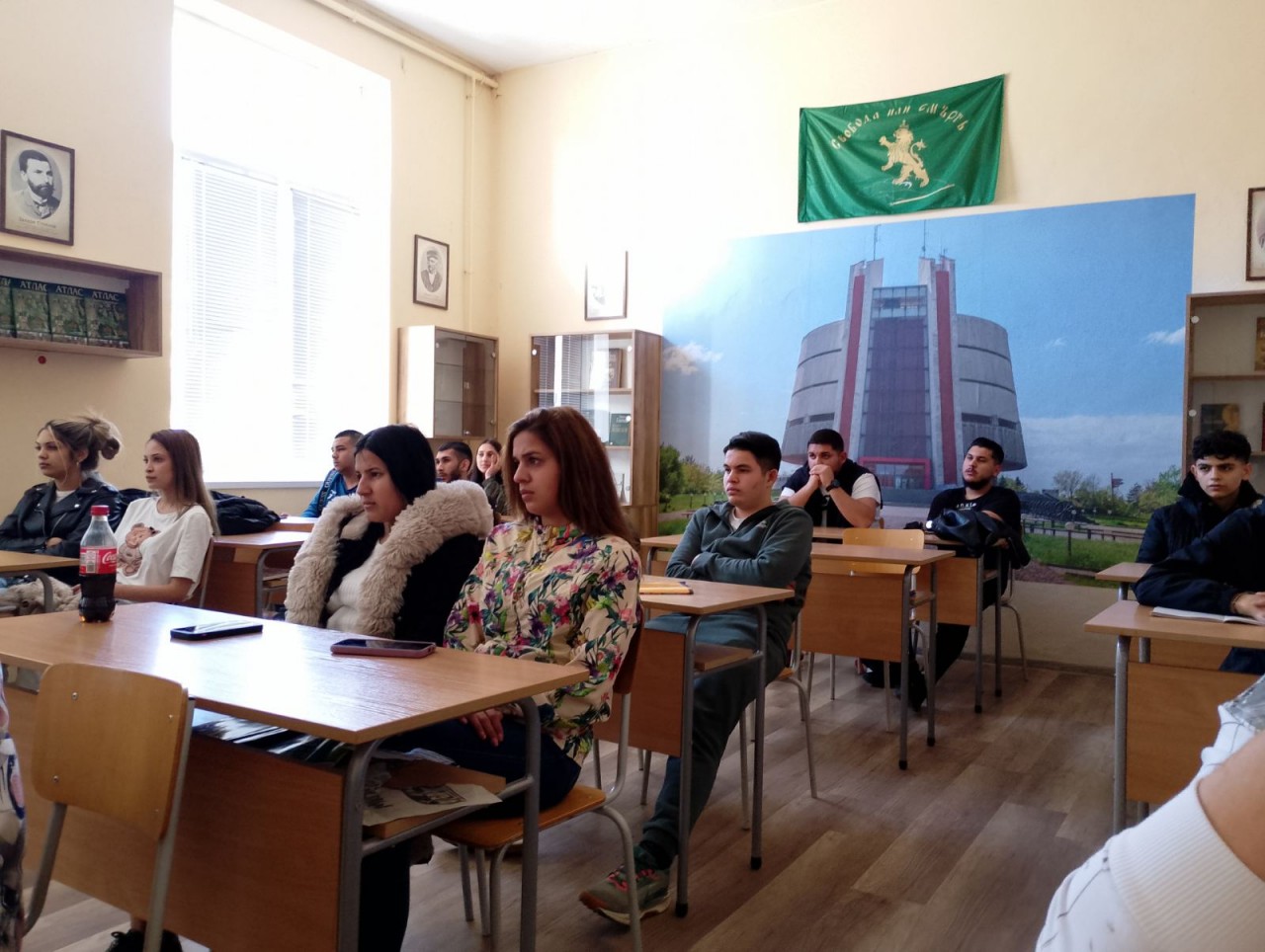 Инициативата „С бистър ум зад волана“ в ПГОТ“Христо Бояджиев“-Плевен